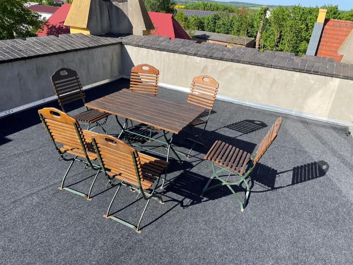 Schloss Lelkendorf Apartment Ulrichshusen Maisonette Fewo Mecklenburger Seenplatte Mit Dachterrasse Naehe Ostsee Exterior foto